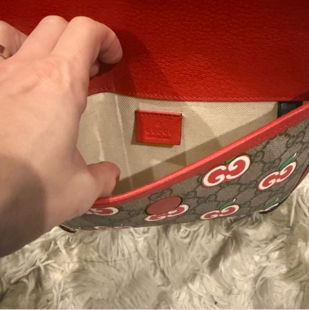 NWOT Gucci Limited Edition Apple GG Supreme Fanny Pack Waist Belt Bag - Picture 9 of 16